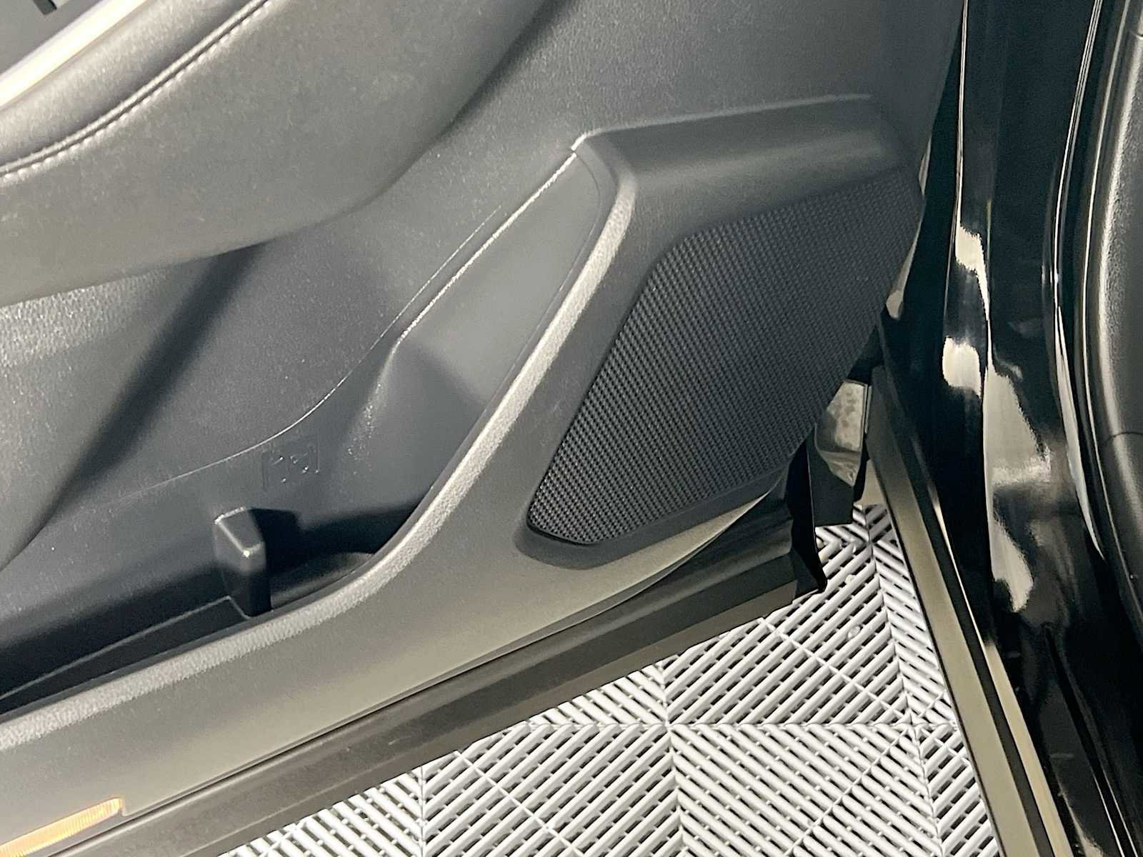 Used 2024 Toyota Highlander XLE image 18