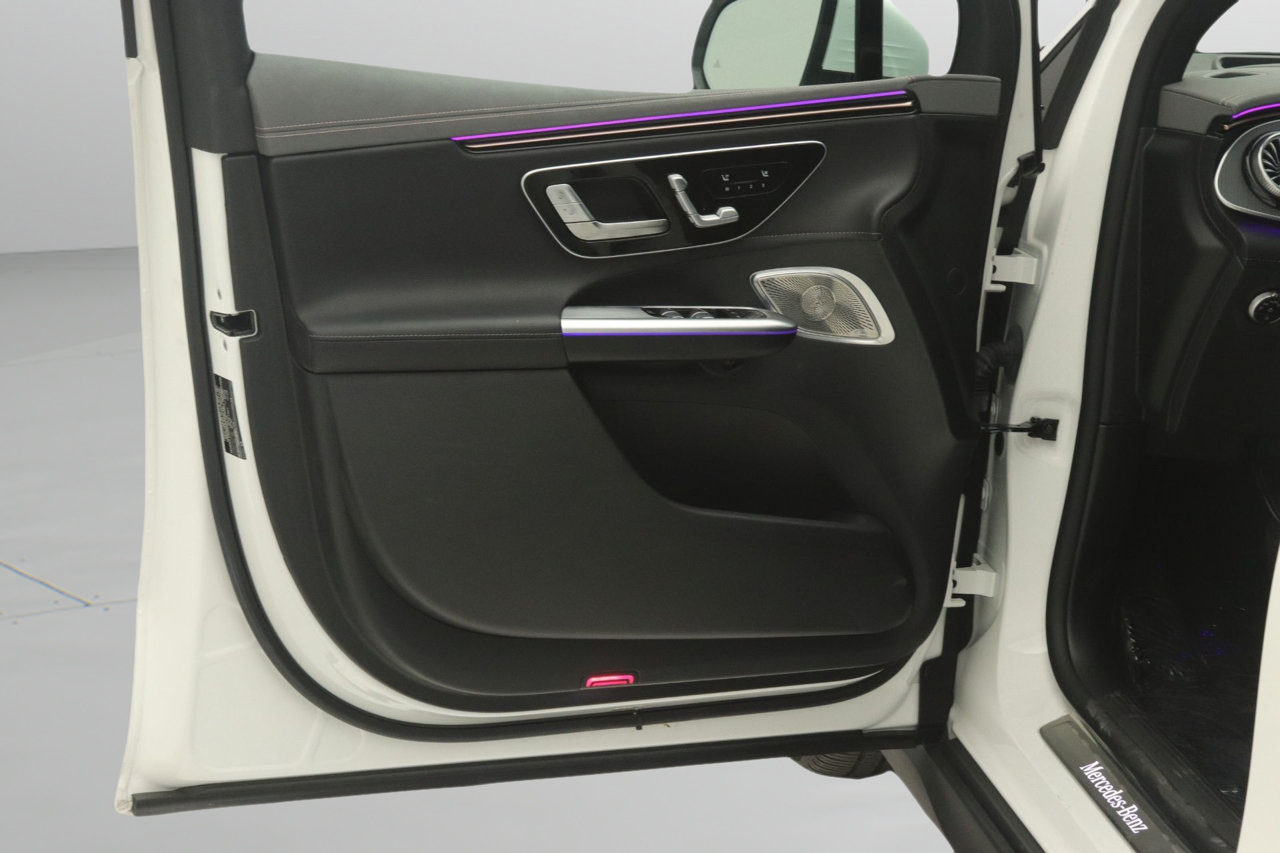 Certified 2023 Mercedes-Benz EQE 500 4MATIC SUV image 17