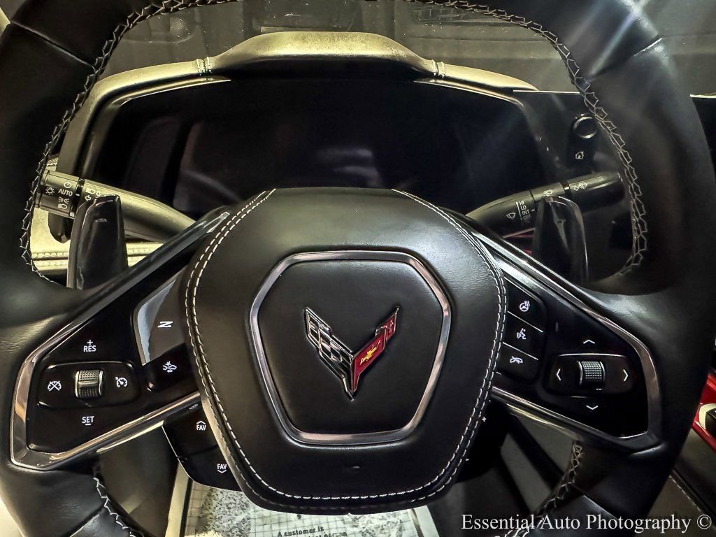 Used 2024 Chevrolet Corvette Stingray Premium Conv image 16