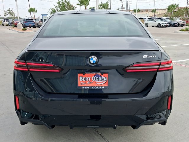 New 2027 BMW 530i w/ Executive Package RWD image 6