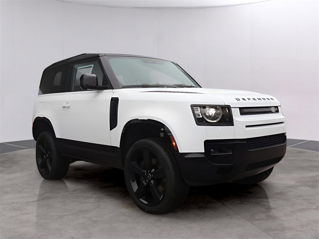 New 2025 Land Rover Defender 90 X-Dynamic SE image 3