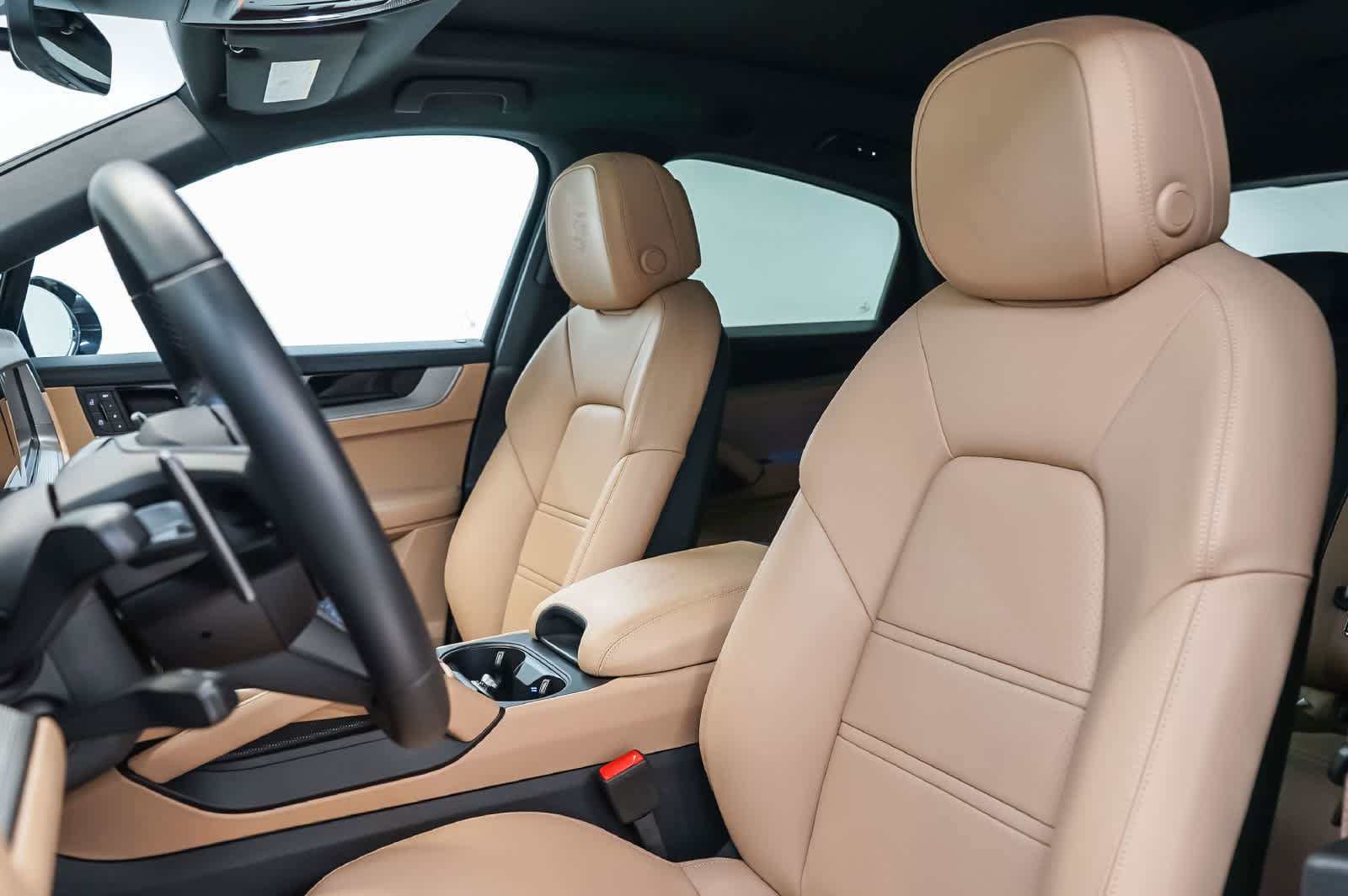 Certified 2026 Porsche Cayenne S AWD/4WD image 5