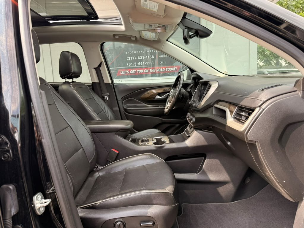 Used 2019 GMC Terrain Denali w/ Advanced Safety Package FWD image 18