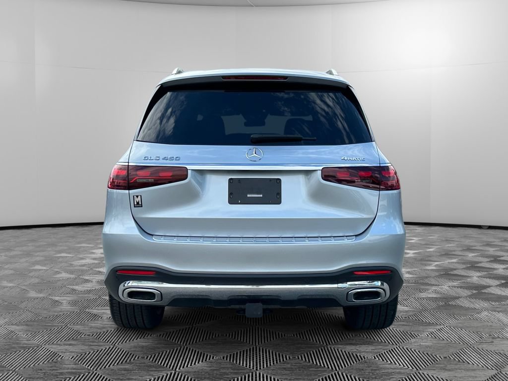 Used 2025 Mercedes-Benz GLS 450 4MATIC image 4