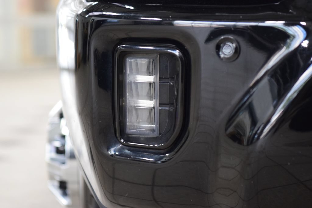Used 2024 Chevrolet Silverado 3500 High Country w/ High Country Premium Package AWD/4WD image 14