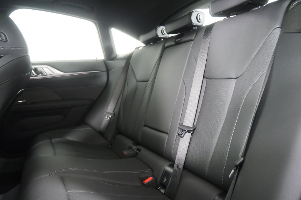 Certified 2025 BMW 430i w/ Premium Package RWD image 15
