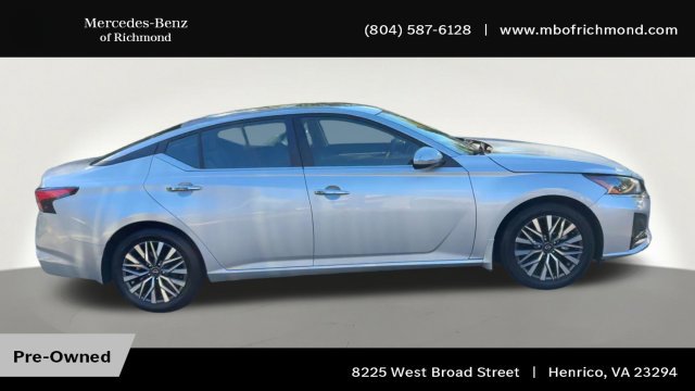 Used 2023 Nissan Altima 2.5 SV w/ SV Premium Package FWD image 3