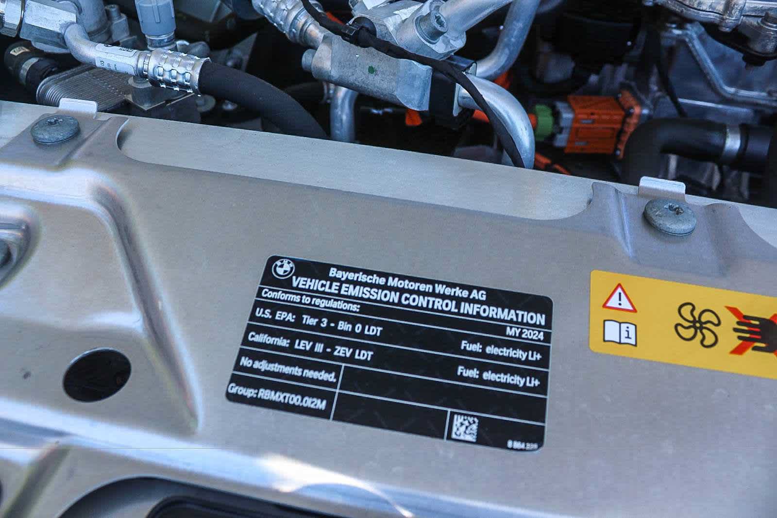 Used 2024 BMW iX xDrive50 AWD/4WD image 28
