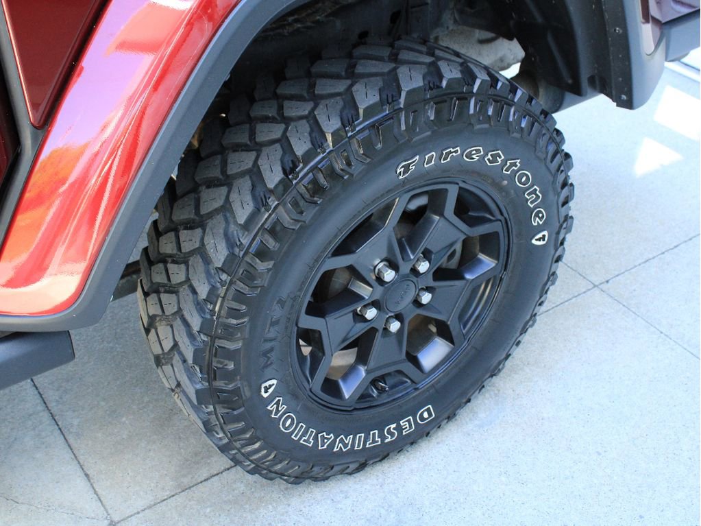 Certified 2021 Jeep Gladiator Sport AWD/4WD image 37