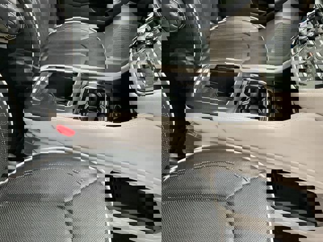 Used 2023 Chrysler Pacifica Limited image 20