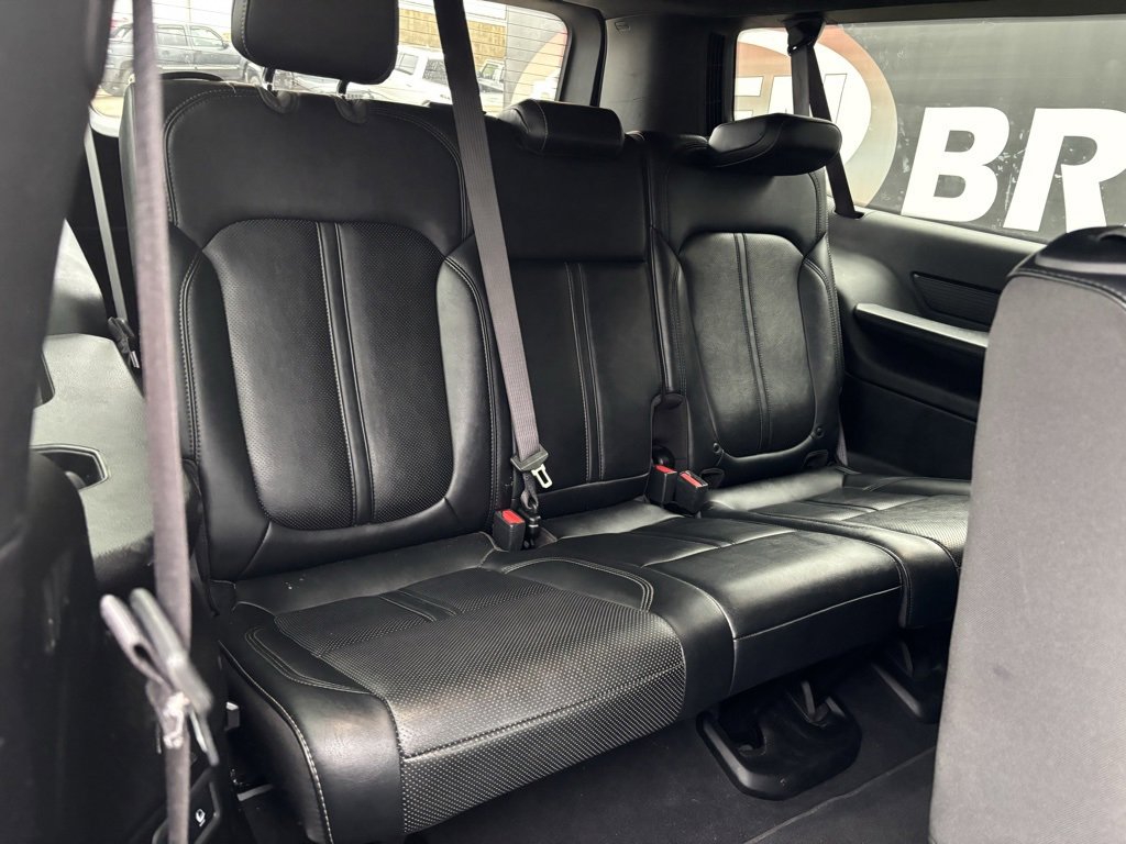 Used 2024 Jeep Wagoneer L Series II w/ Flexible Seating Group image 29