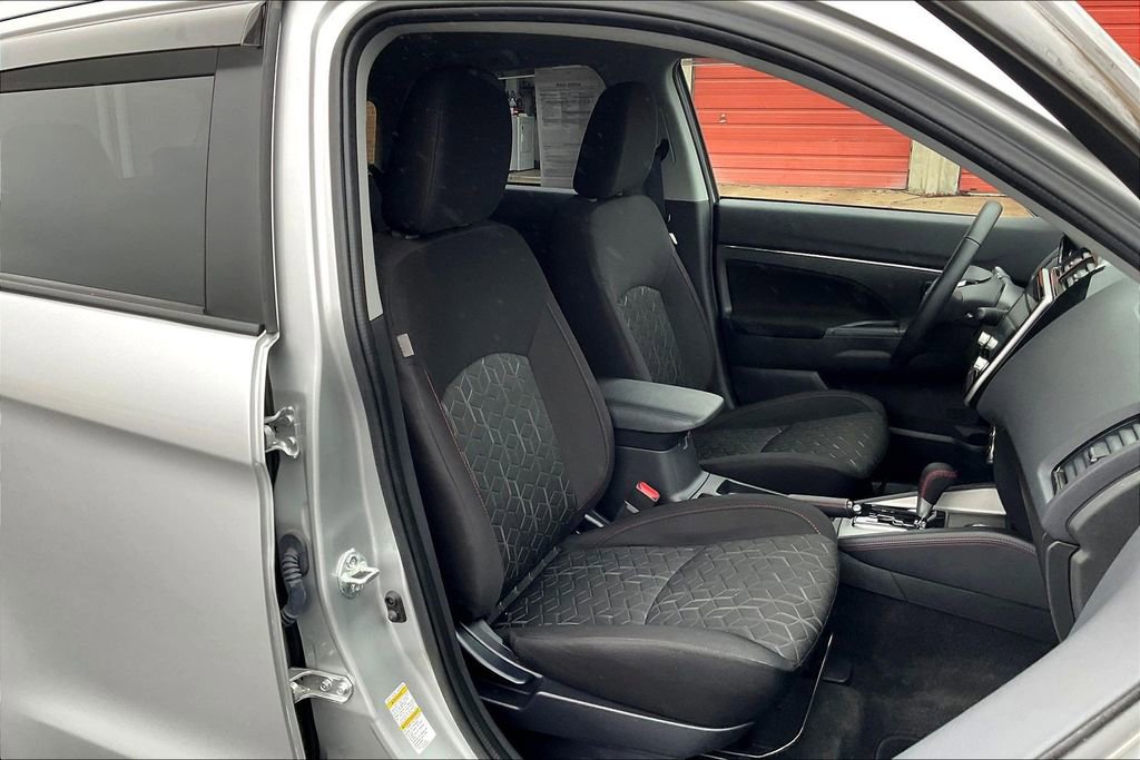 Used 2024 Mitsubishi Outlander Sport LE image 7