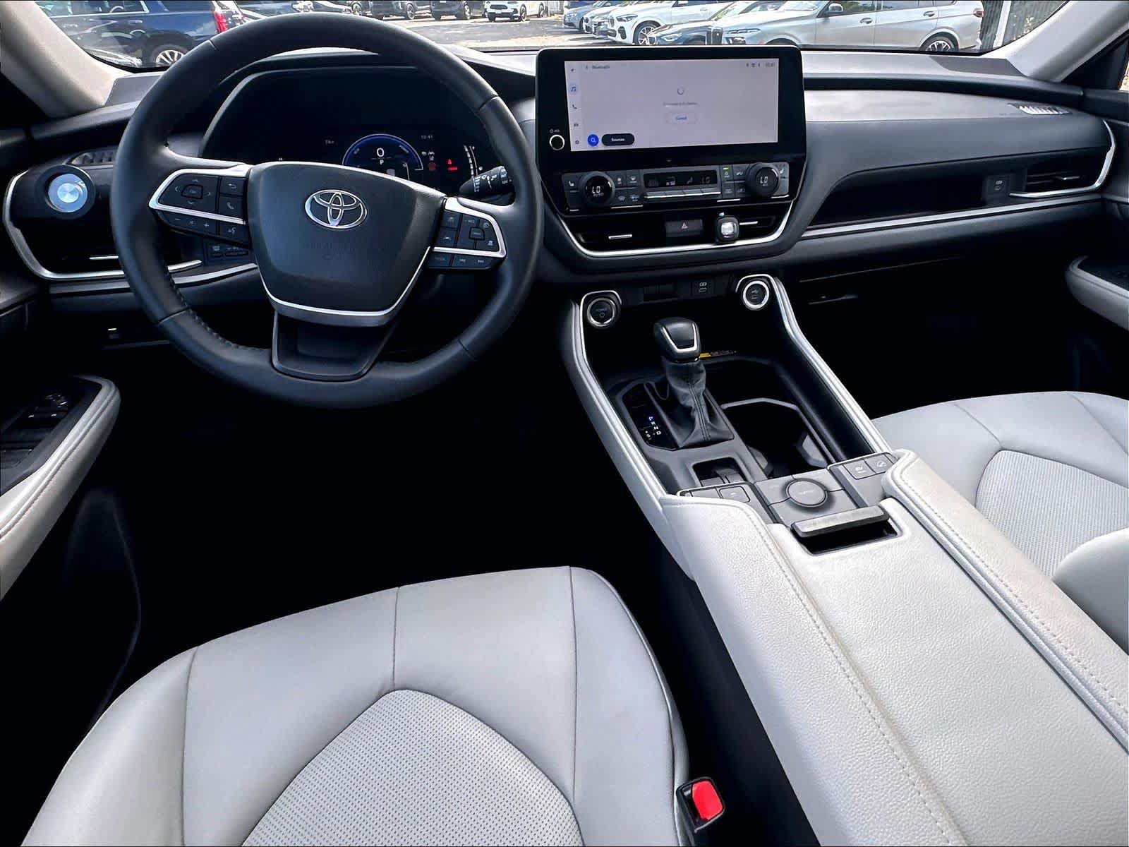 Used 2026 Toyota Grand Highlander AWD Hybrid image 10
