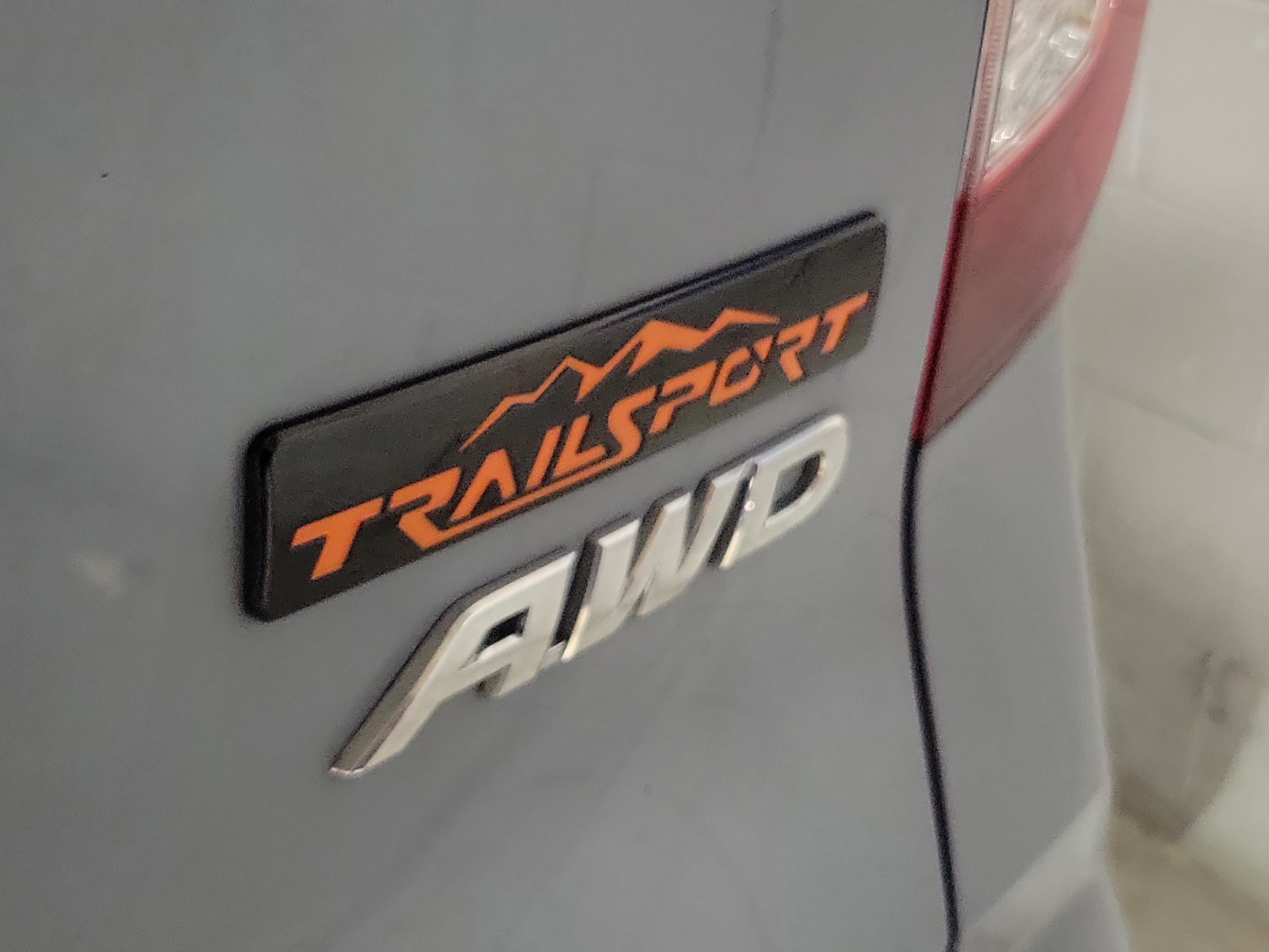 Used 2022 Honda Pilot TrailSport image 7