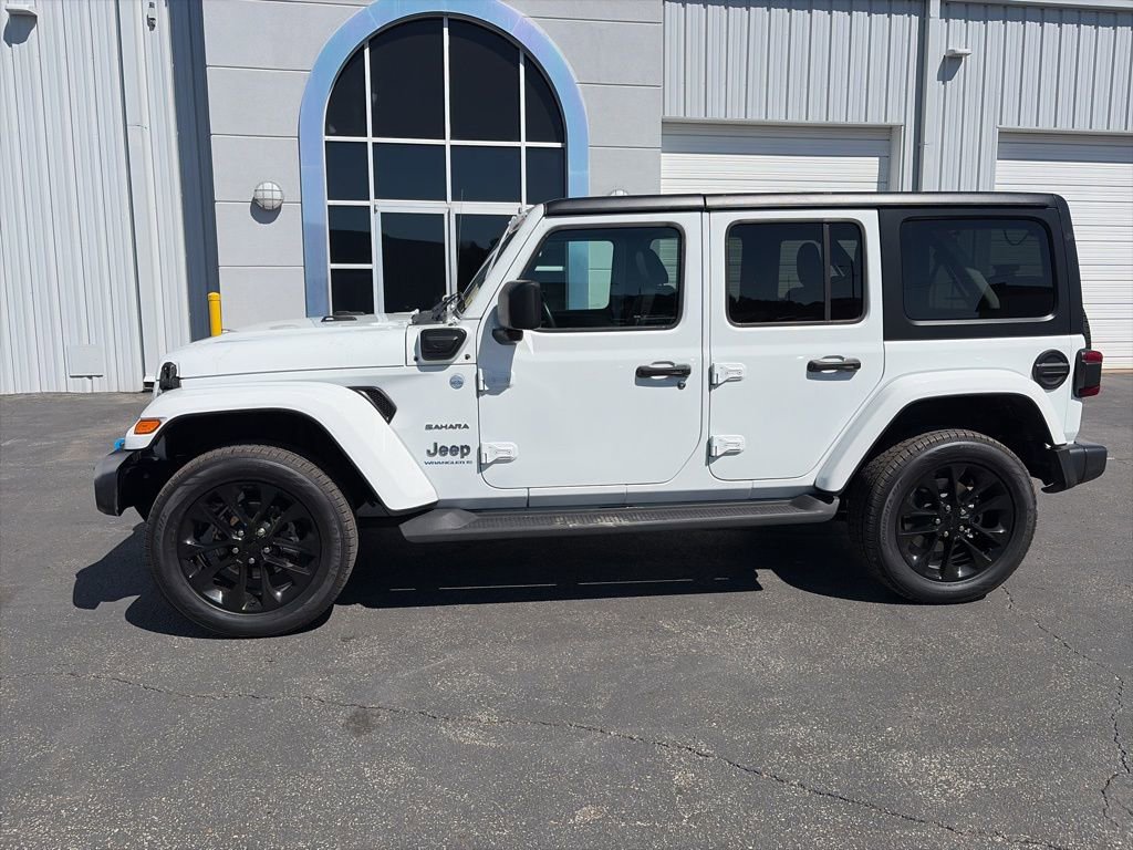 Used 2023 Jeep Wrangler Unlimited Sahara w/ Cold Weather Group image 4