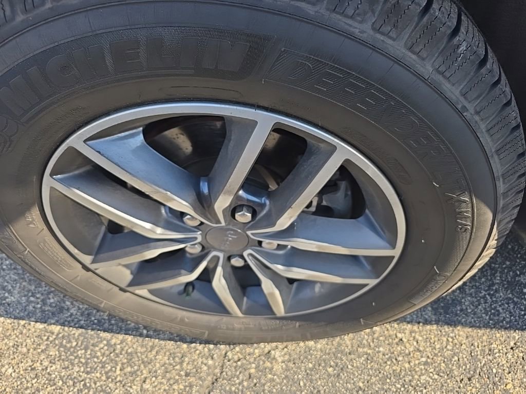 Used 2019 Jeep Grand Cherokee Limited w/ Luxury Group II image 8