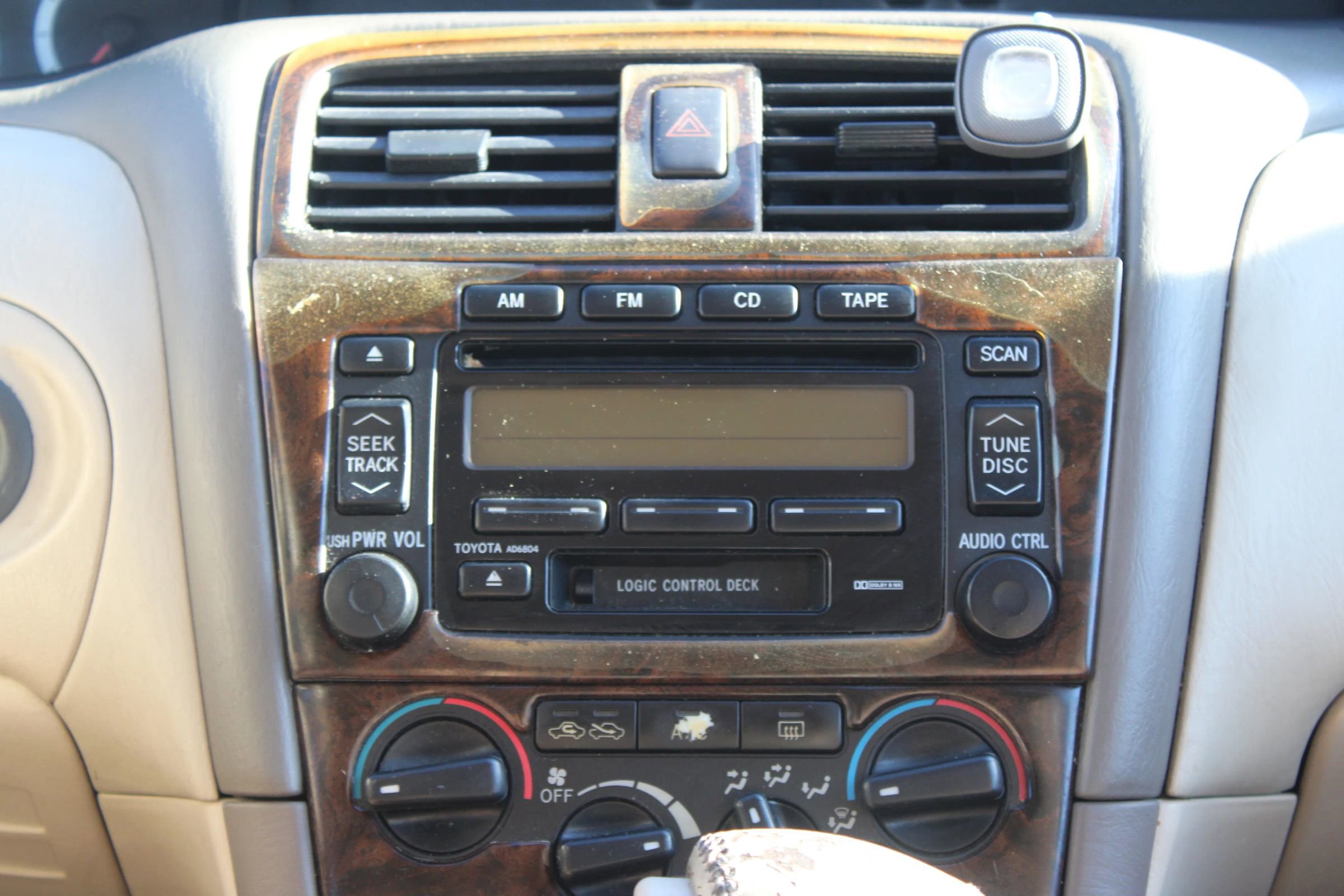 Used 2001 Toyota Avalon XL image 22