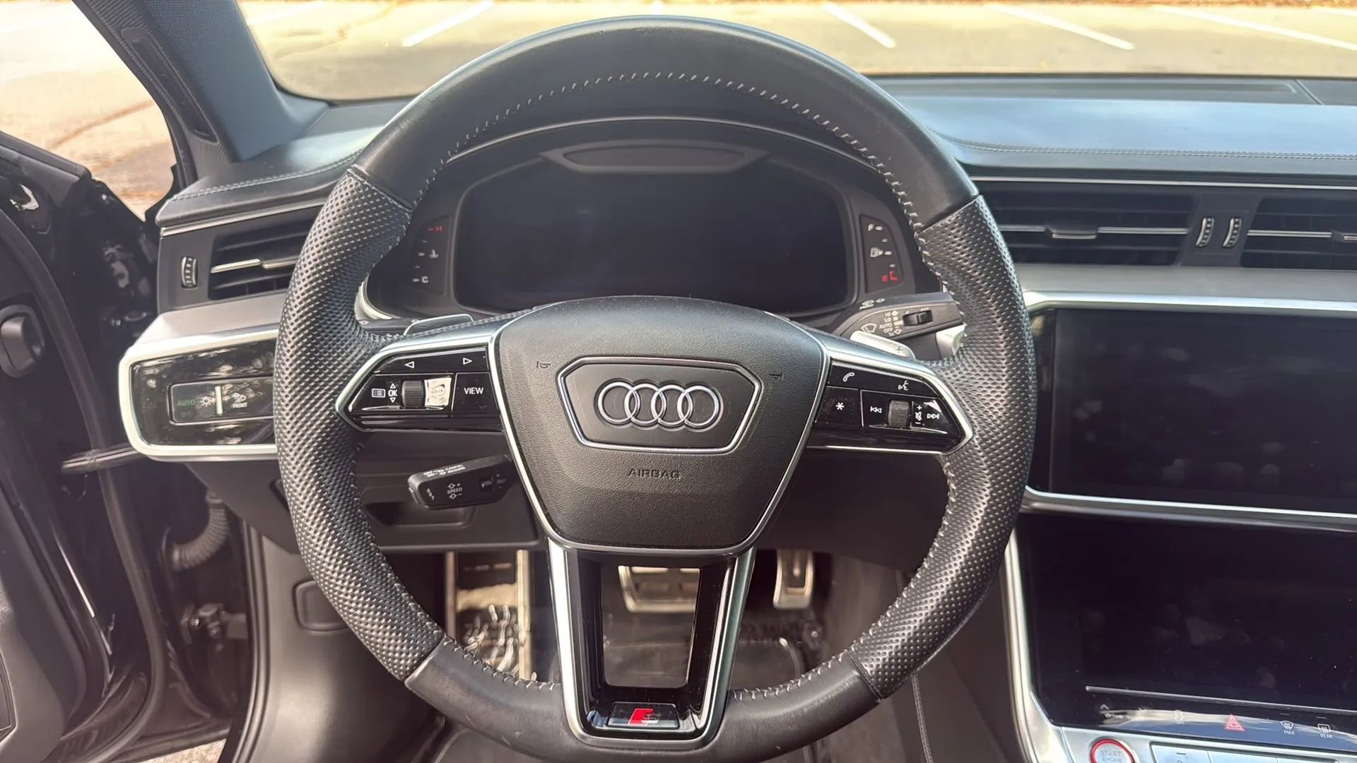 Used 2020 Audi S6 Prestige w/ Prestige Package image 25