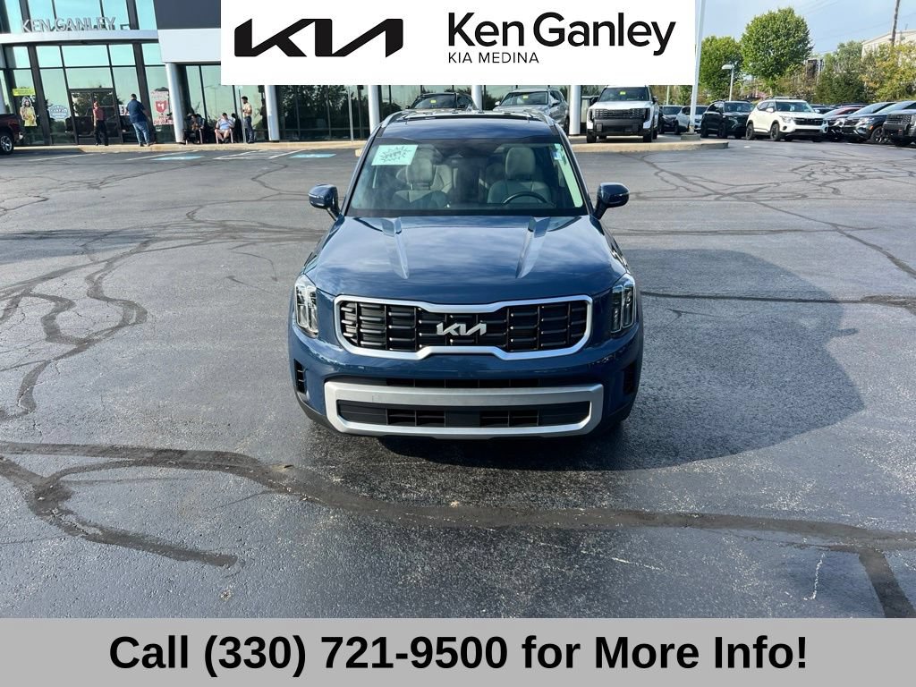 Certified 2024 Kia Telluride S w/ S Sunroof Package AWD/4WD image 5
