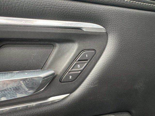 Used 2022 RAM 1500 Laramie AWD/4WD image 18