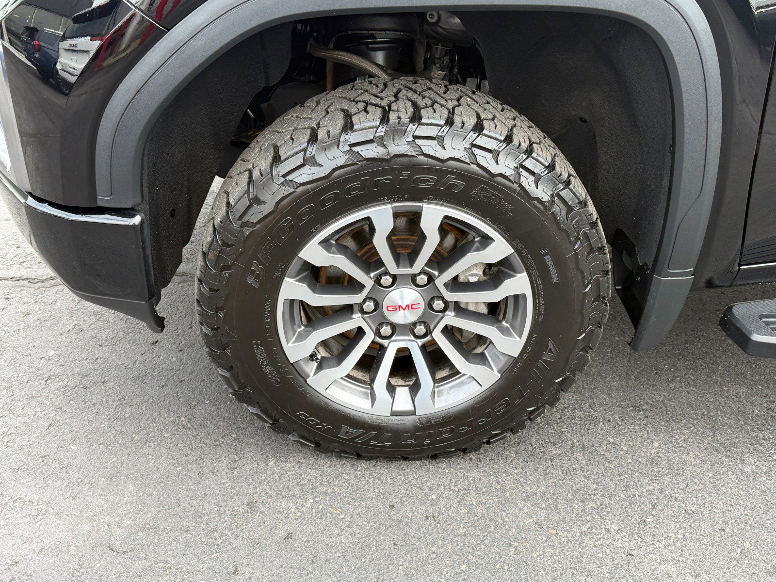Used 2020 GMC Sierra 1500 AT4 w/ AT4 Premium Package AWD/4WD image 9