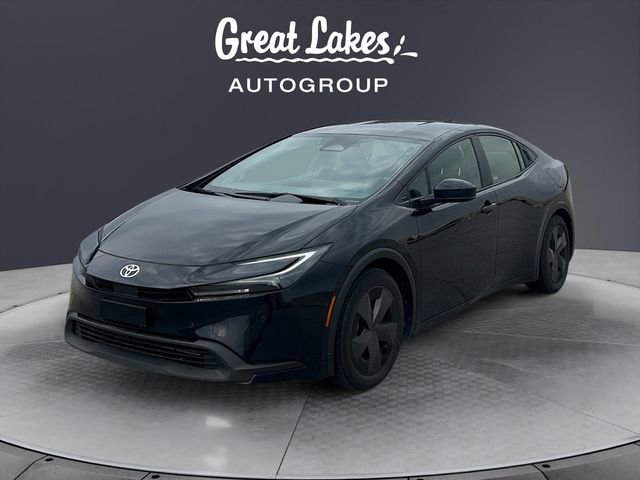 Used 2024 Toyota Prius LE image 1