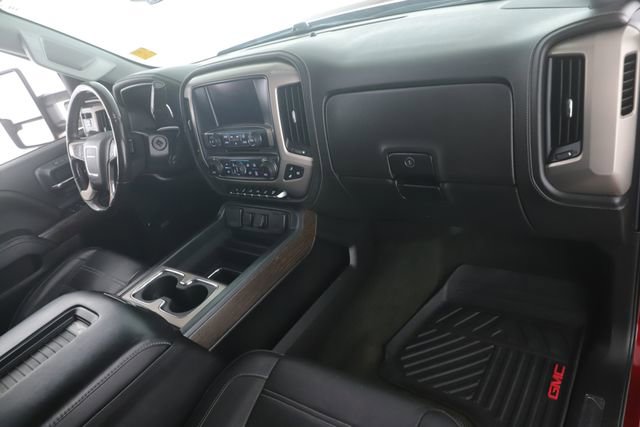 Used 2018 GMC Sierra 2500 Denali w/ Duramax Plus Package AWD/4WD image 30