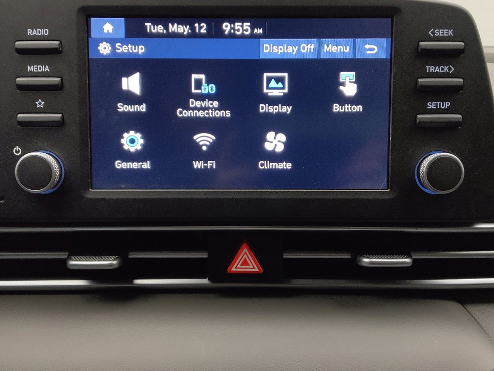 Used 2025 Hyundai Elantra SE FWD image 25