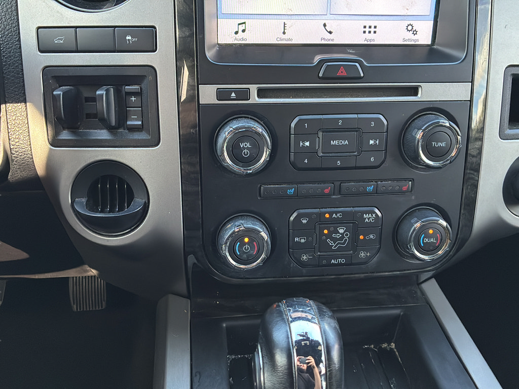 Used 2016 Ford Expedition Limited RWD image 22