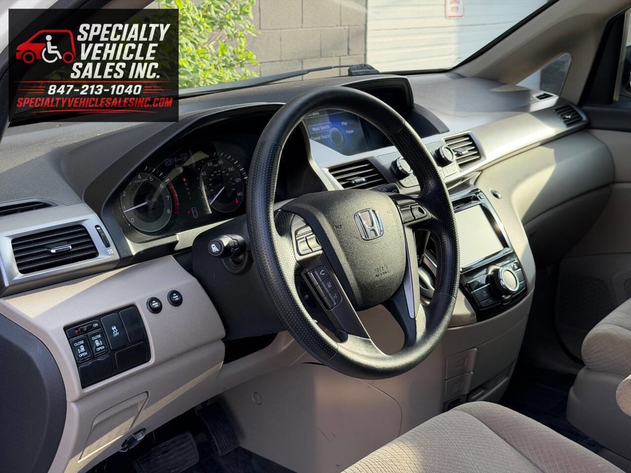Used 2015 Honda Odyssey EX image 33