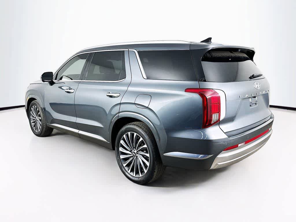 Used 2024 Hyundai Palisade Calligraphy FWD image 4