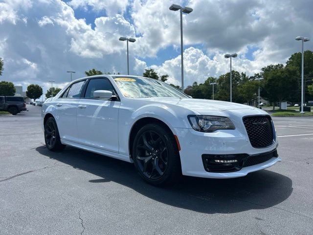 Used 2022 Chrysler 300 S w/ Comfort Group RWD image 4