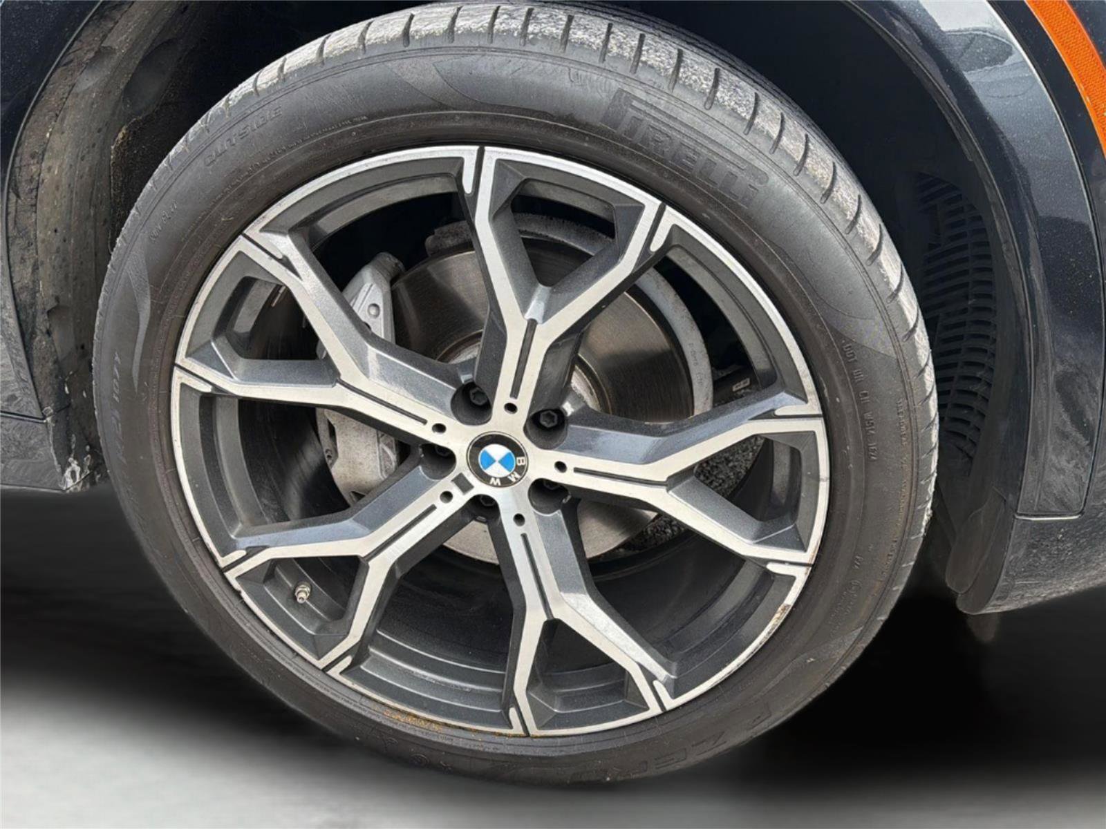 Used 2024 BMW X6 xDrive40i w/ Premium Package image 28