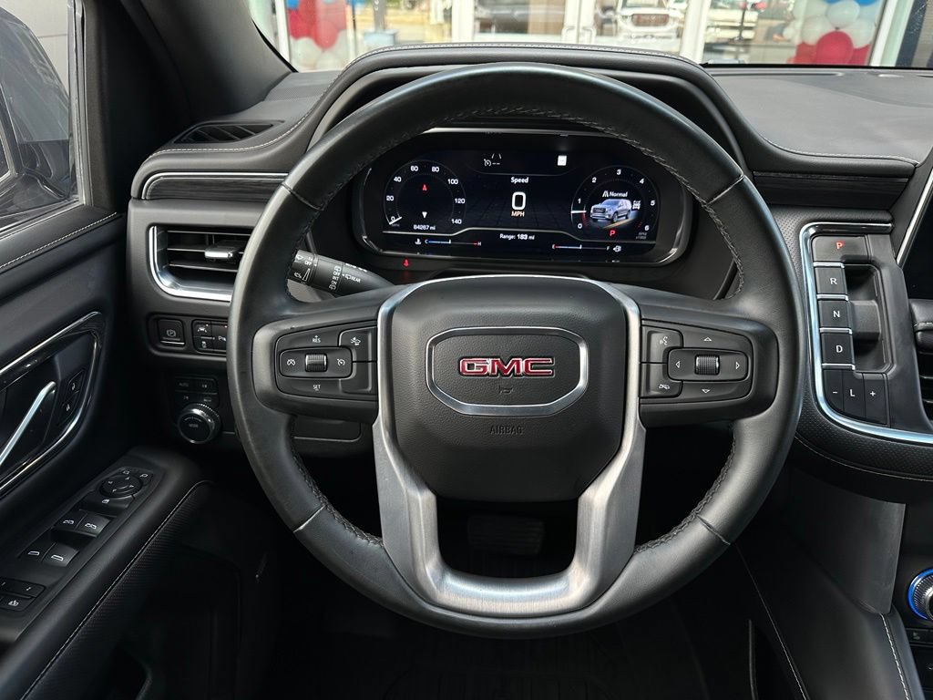Used 2023 GMC Yukon XL SLT AWD/4WD image 20