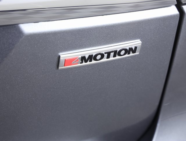 Used 2021 Volkswagen Atlas SEL R-Line image 9