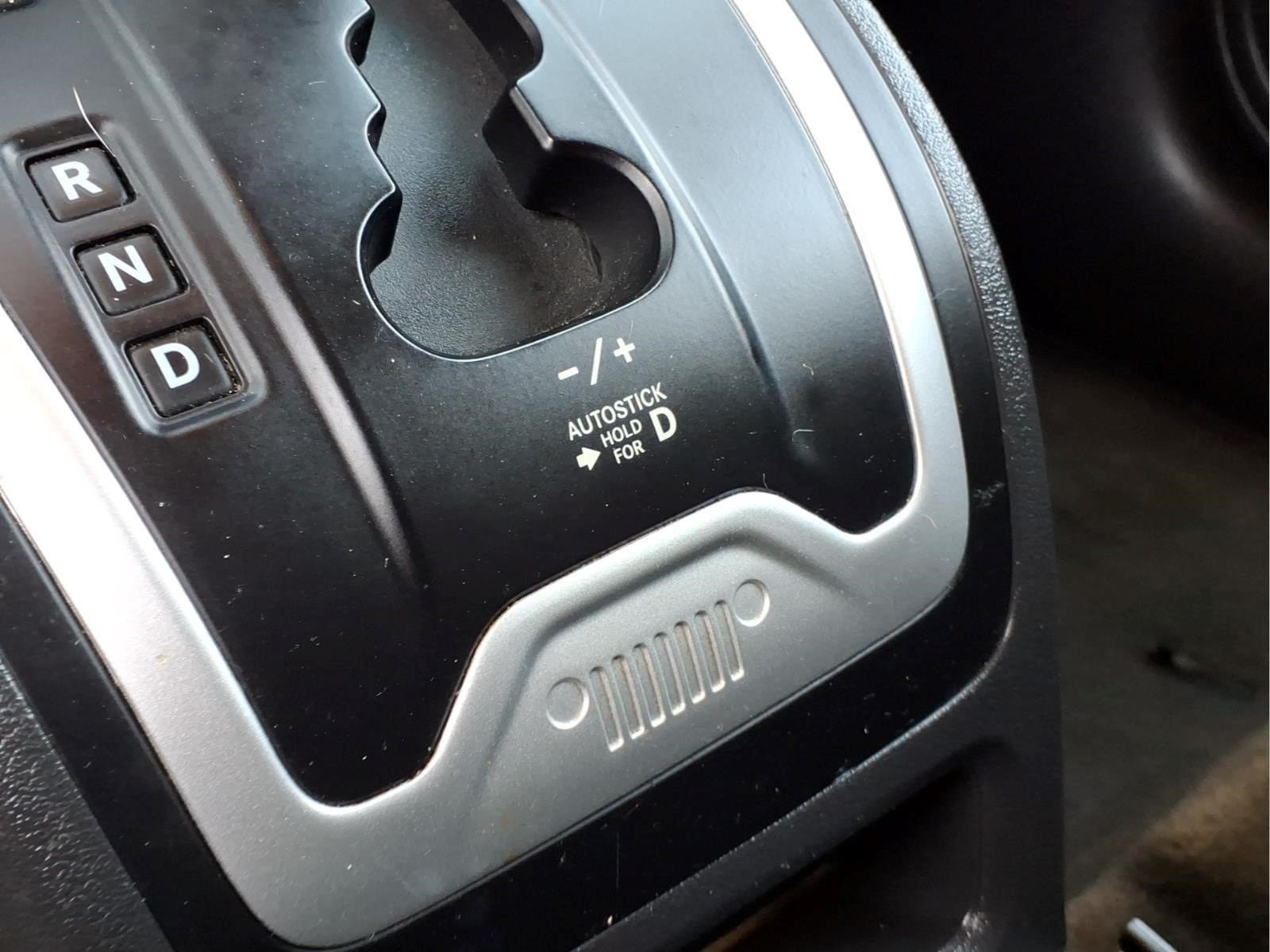 Used 2017 Jeep Compass Latitude AWD/4WD image 15
