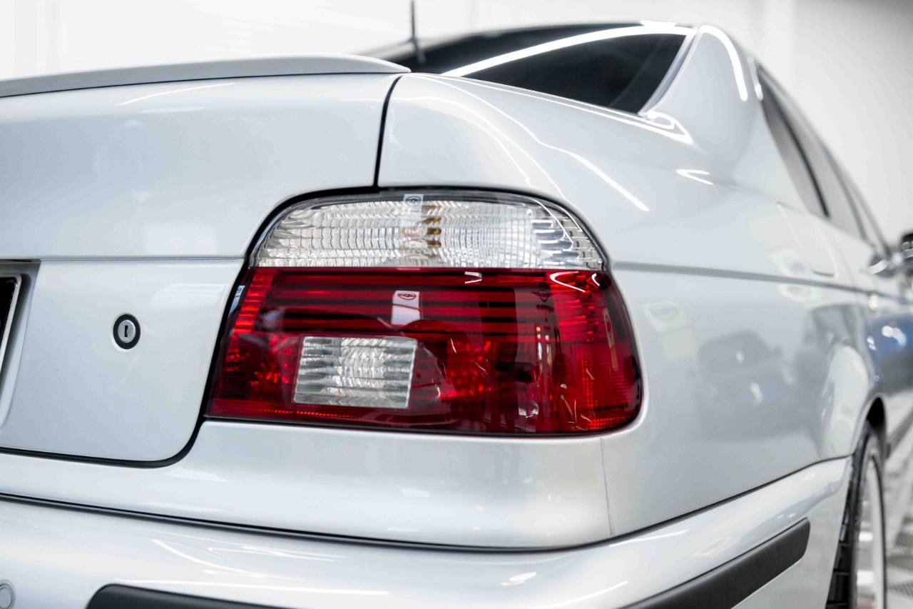Used 2002 BMW M5 RWD image 27