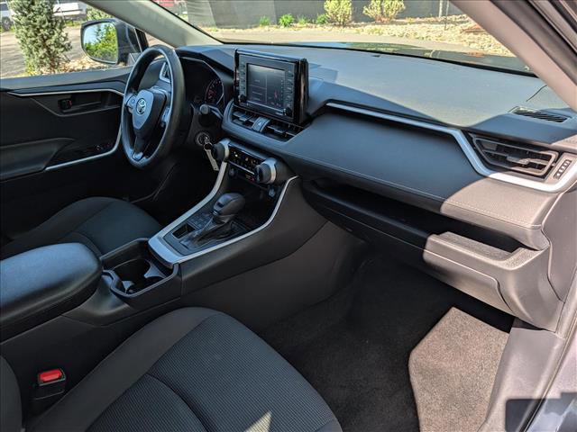 Used 2021 Toyota RAV4 LE image 13