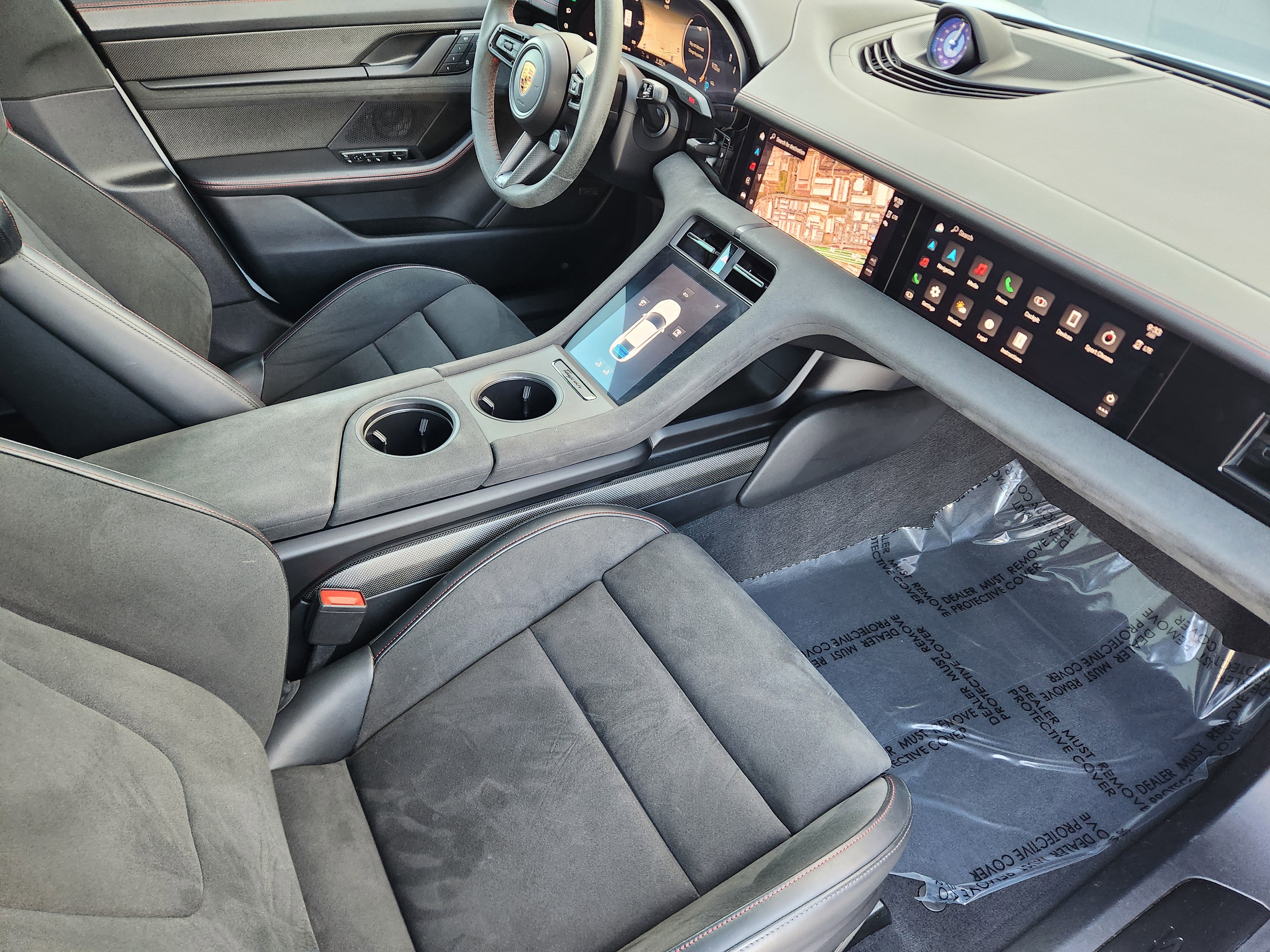 Used 2023 Porsche Taycan GTS image 12