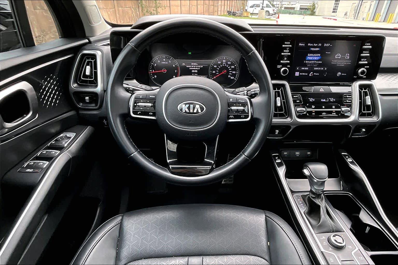 Used 2021 Kia Sorento S w/ Panoramic Sunroof Package image 6