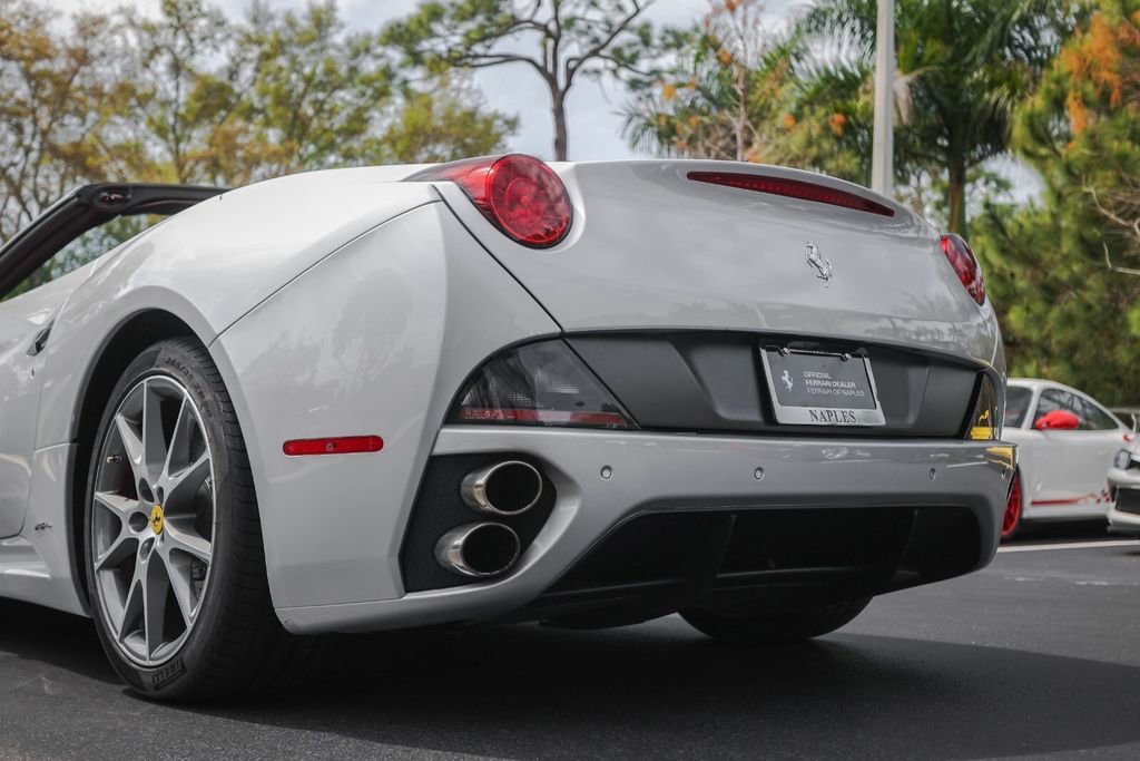 Used 2010 Ferrari California image 18