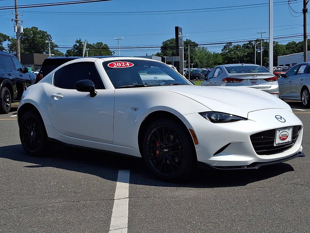 Used 2024 MAZDA MX-5 Miata RF Club RWD image 31