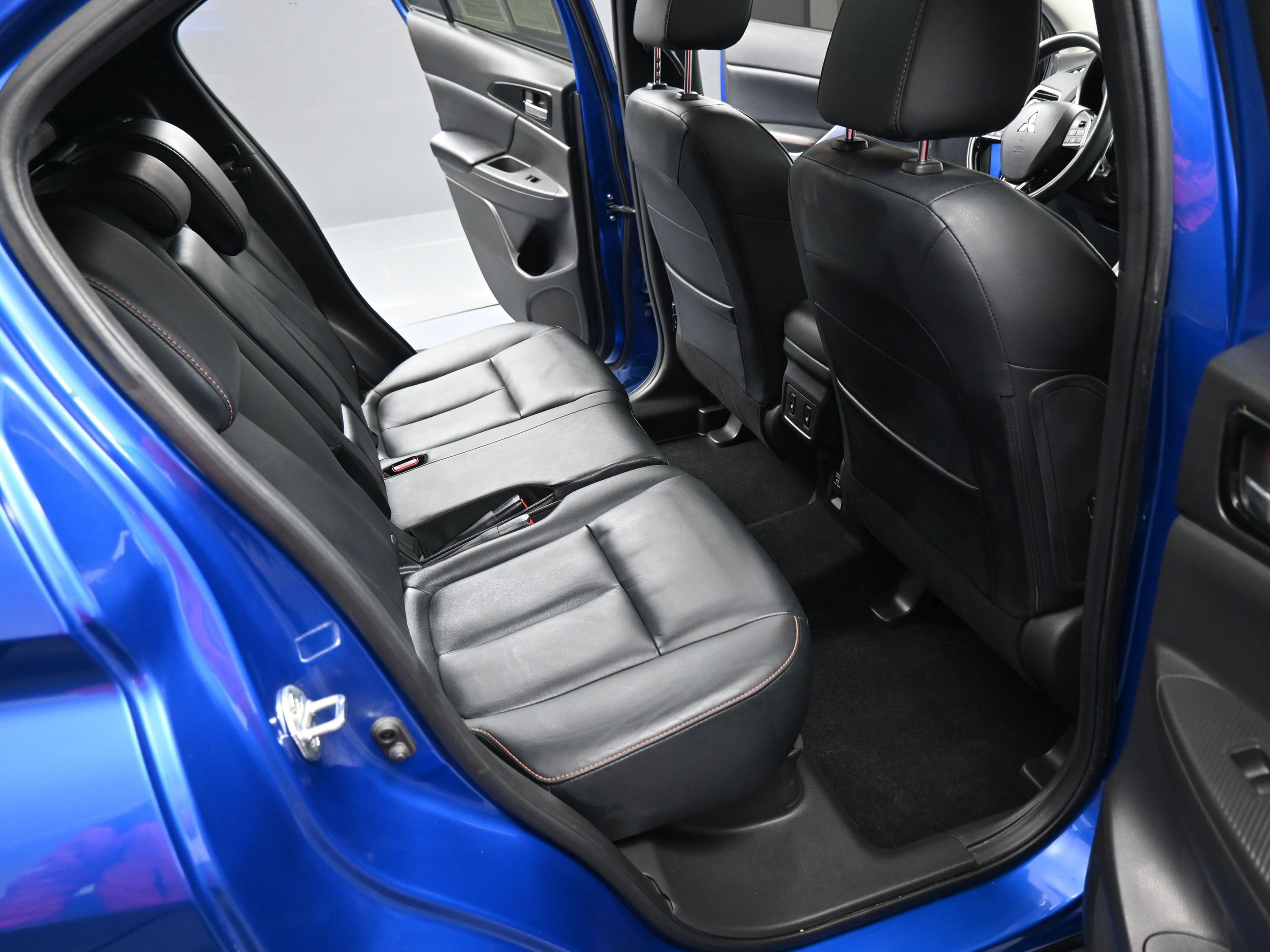 Used 2019 Mitsubishi Eclipse Cross SEL image 18