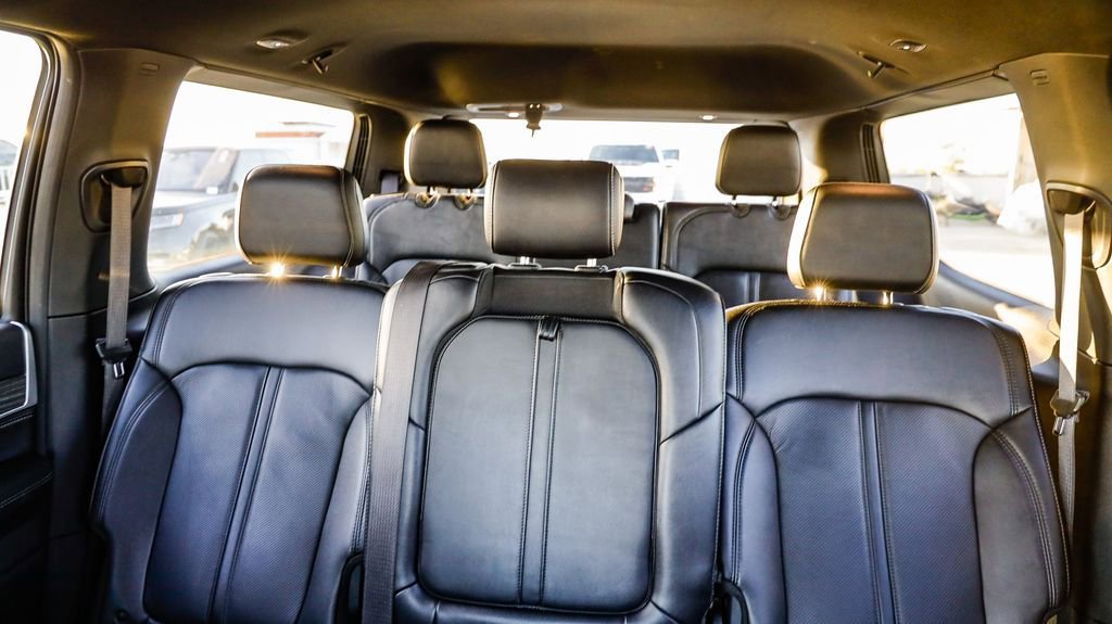 Used 2024 Jeep Wagoneer Series II w/ Flexible Seating Group AWD/4WD image 26
