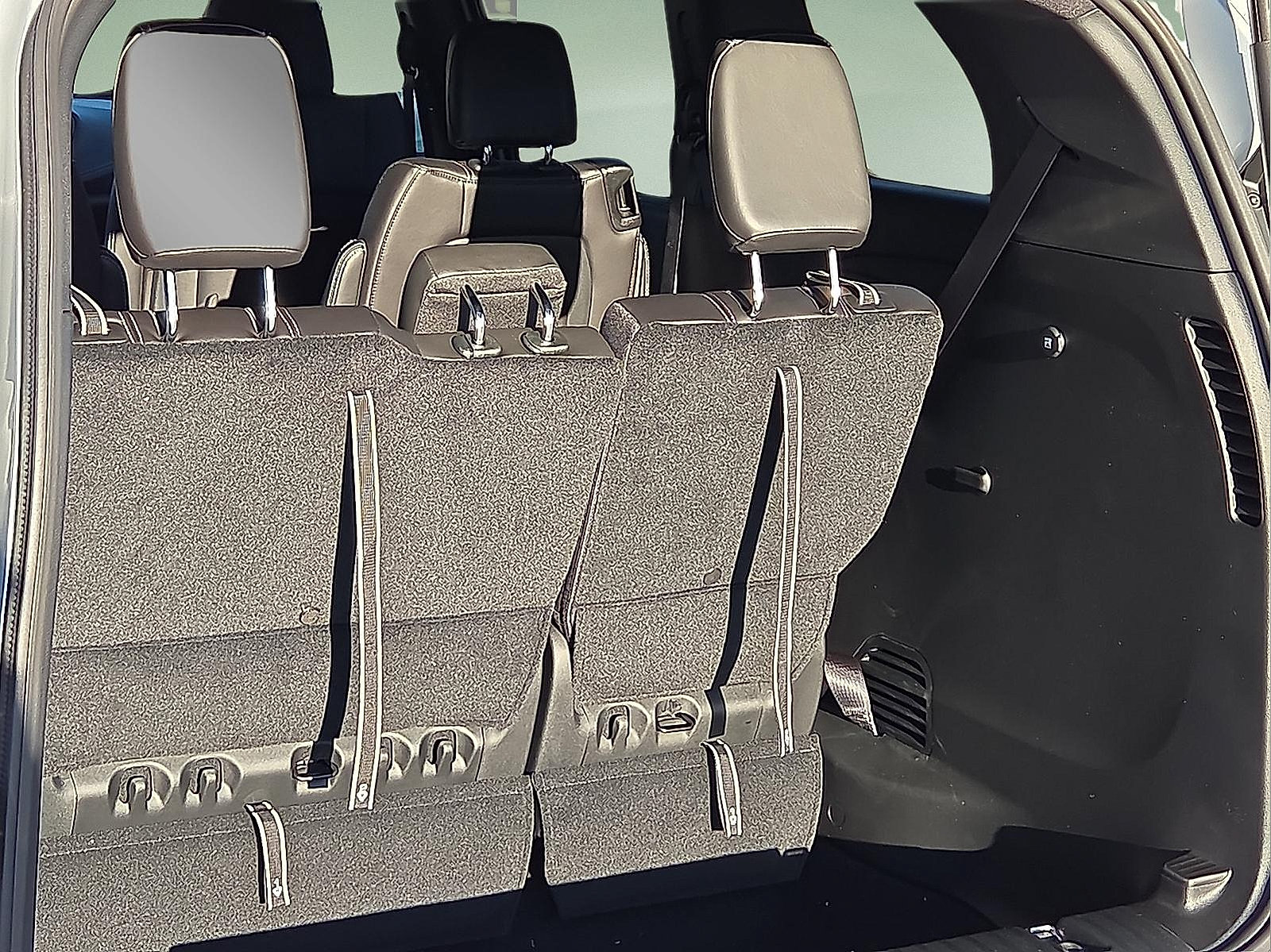 New 2026 Chrysler Pacifica Select w/ S Appearance Package FWD image 8