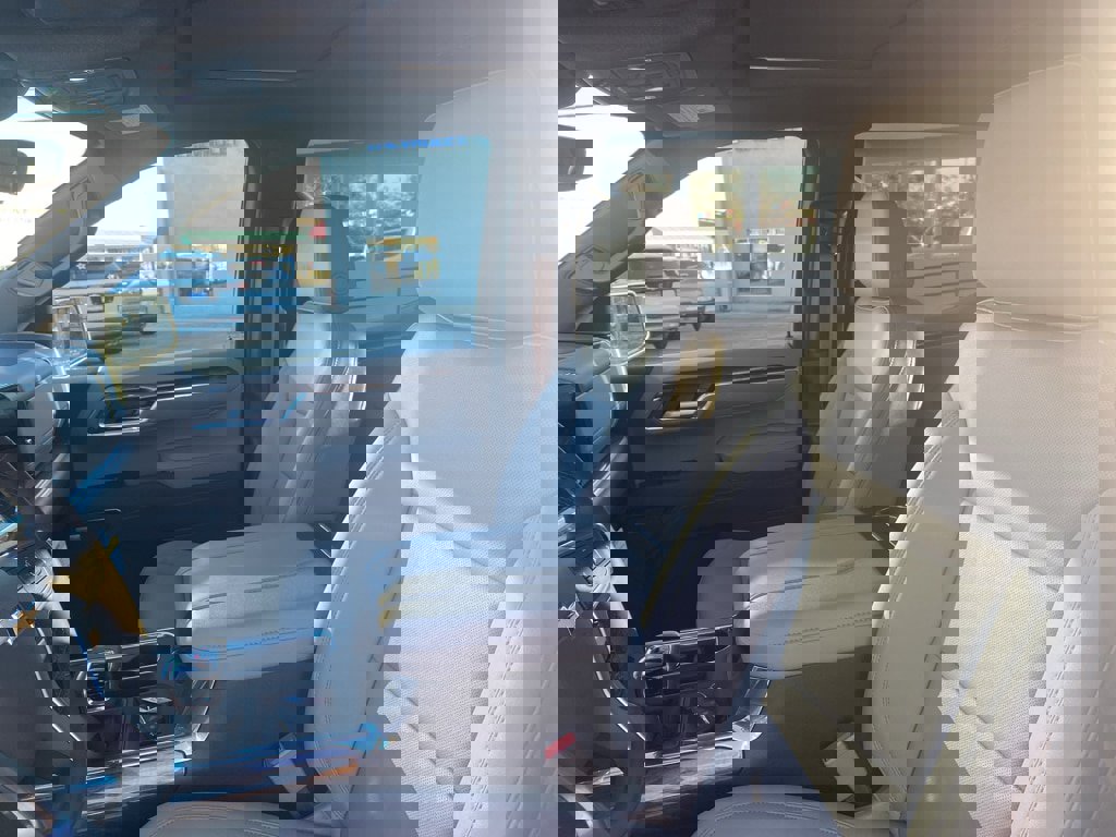 New 2026 Chevrolet Silverado 1500 LTZ w/ LTZ Premium Package image 25