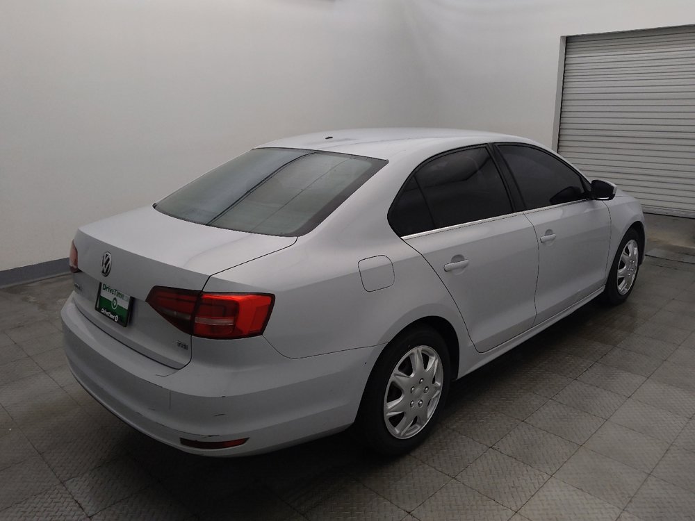 Used 2017 Volkswagen Jetta S image 9