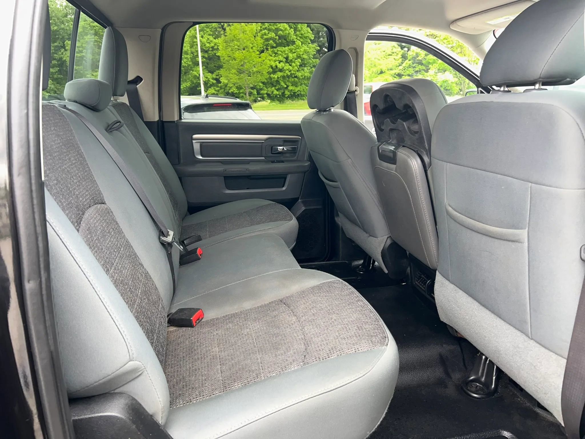 Used 2016 RAM 2500 SLT w/ Black Appearance Group AWD/4WD image 13