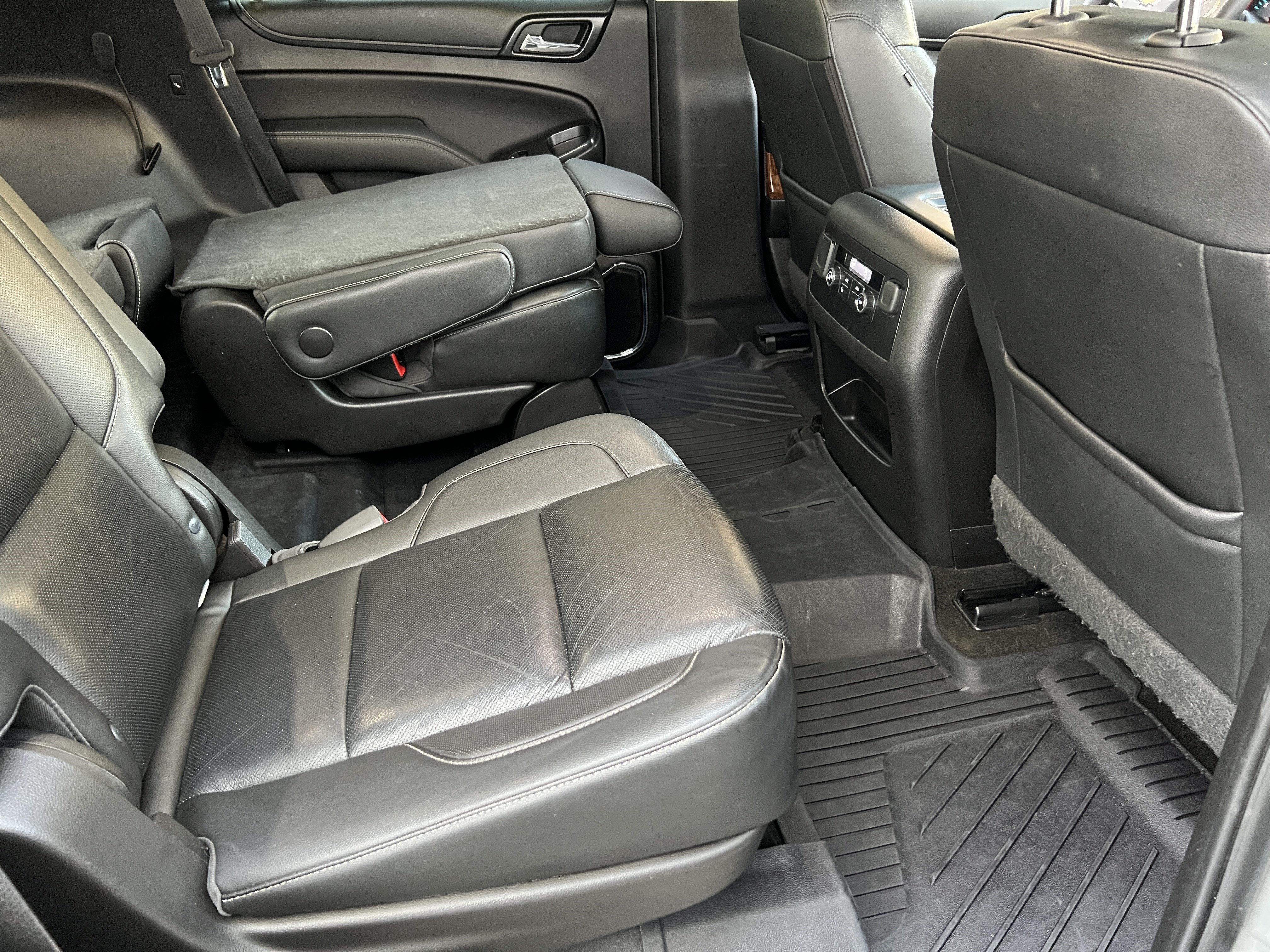 Used 2018 Chevrolet Tahoe Premier w/ RST Edition AWD/4WD image 24