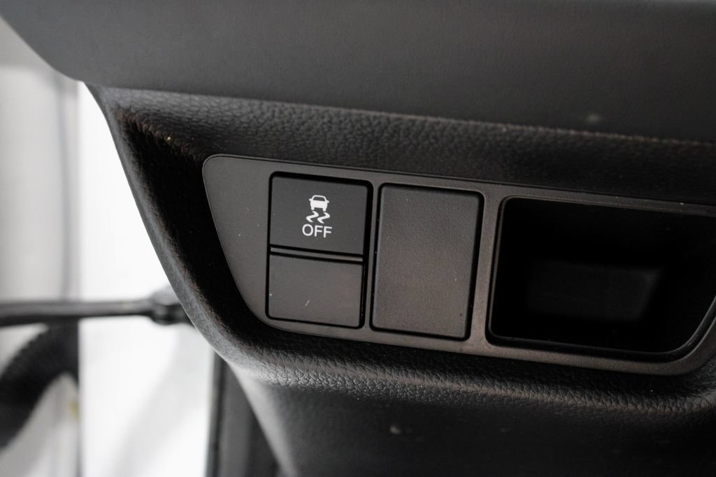 Used 2025 Honda HR-V Sport image 27